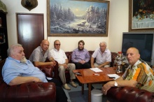 Совещание группы членов исполкома СРОО "РНЦ" по повторной поездке в Крым с дружеским и деловым визитом.